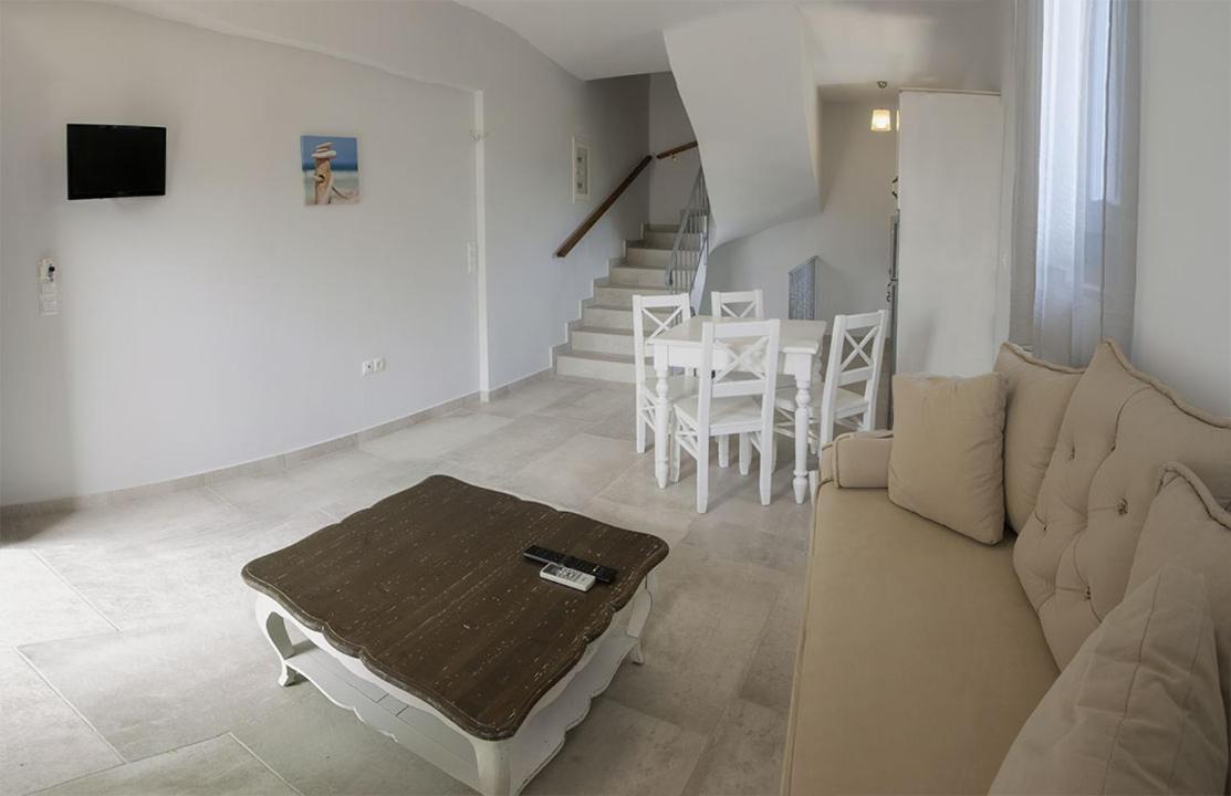 Golden Villas Stoúpa Eksteriør billede